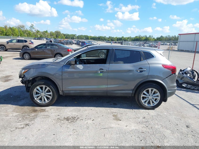 JN1BJ1CP9JW187793 2018 NISSAN ROGUE photo no. 15