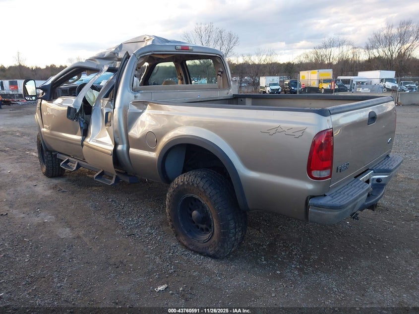 1FTNW21P03EC49384 2003 FORD F250 photo no. 3