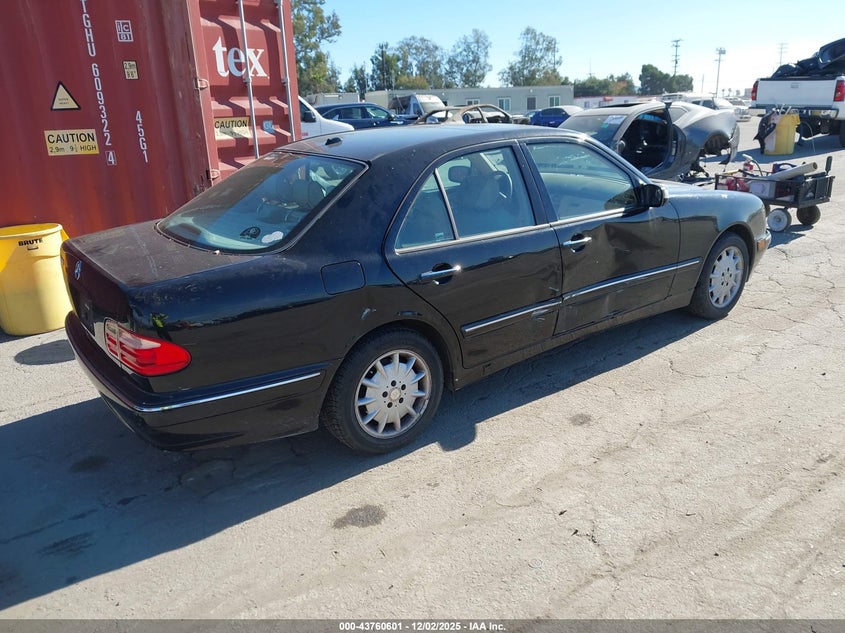 WDBJF65JX1B358704 2001 MERCEDES-BENZ E-KLASSE photo no. 4