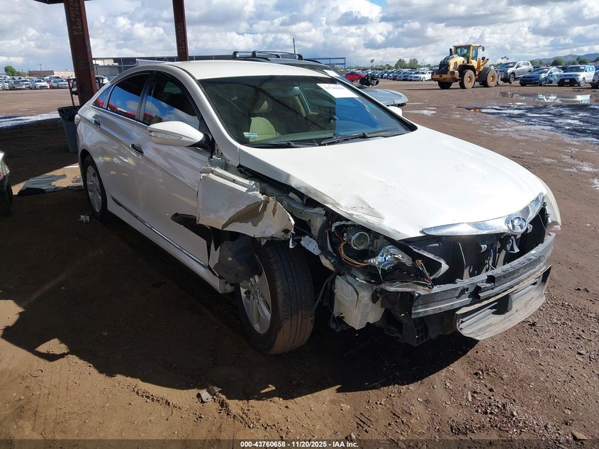 HYUNDAI SONATA HYBRID