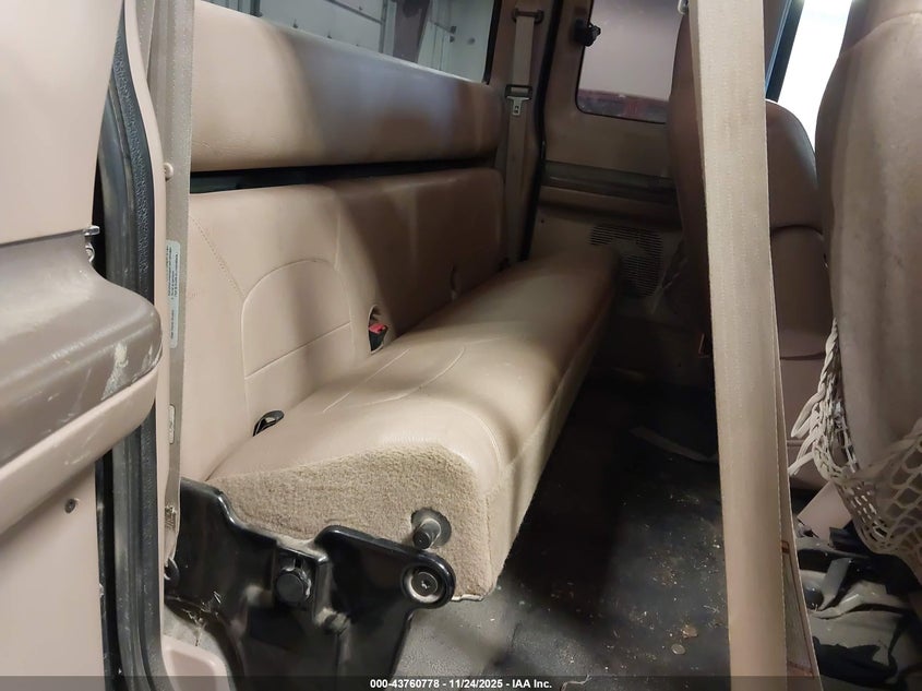 1999 Ford F-250 Lariat/Xl/Xlt VIN: 1FTNX21S1XEC35095 Lot: 43760778