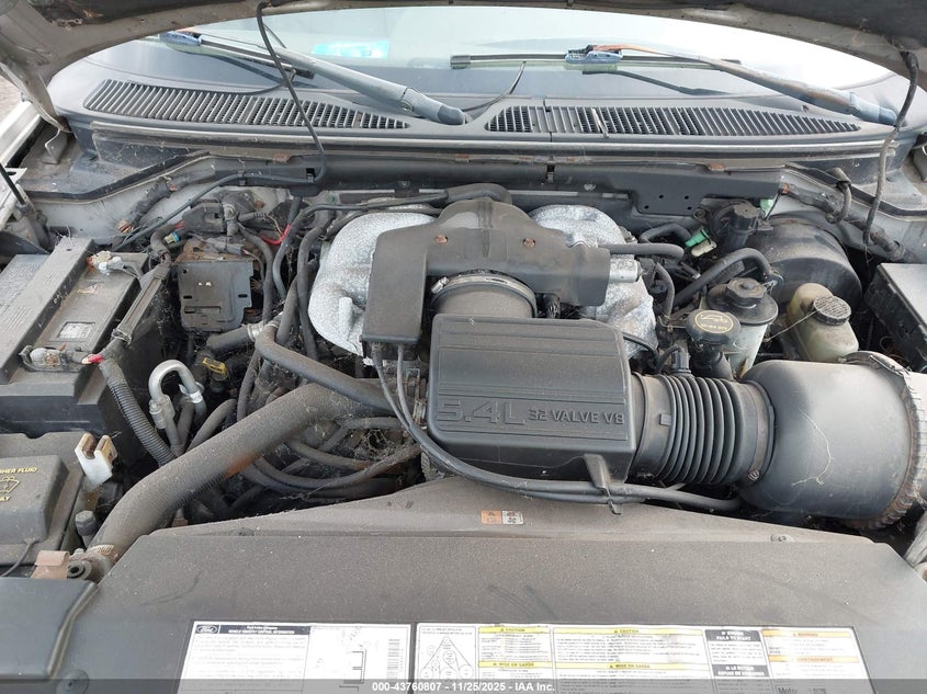 2002 Lincoln Navigator VIN: 5LMFU28R62LJ11806 Lot: 43760807