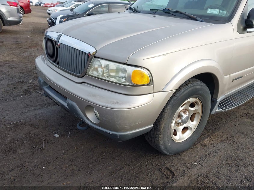 2002 Lincoln Navigator VIN: 5LMFU28R62LJ11806 Lot: 43760807