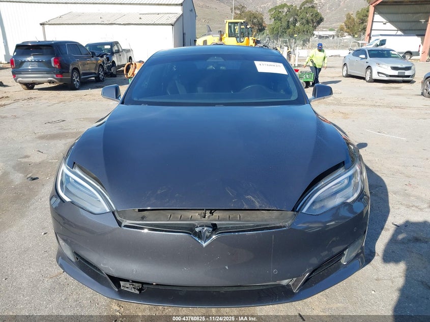 2017 Tesla Model S 100D/60D/75D/90D/P100D VIN: 5YJSA1E21HF196002 Lot: 43760825
