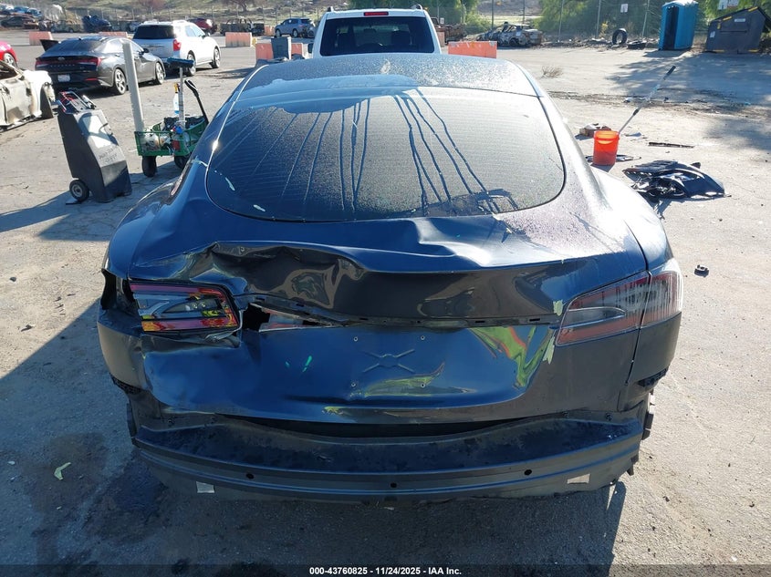 2017 Tesla Model S 100D/60D/75D/90D/P100D VIN: 5YJSA1E21HF196002 Lot: 43760825