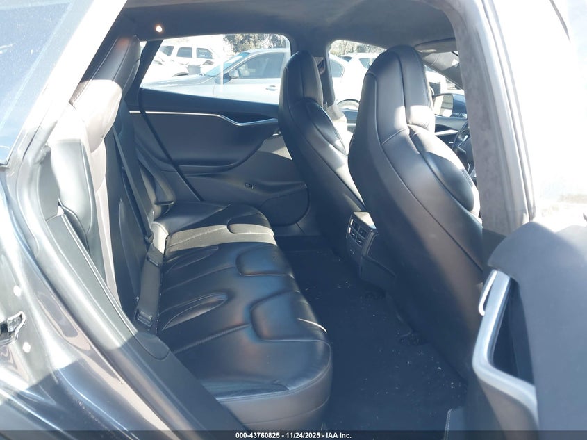 2017 Tesla Model S 100D/60D/75D/90D/P100D VIN: 5YJSA1E21HF196002 Lot: 43760825
