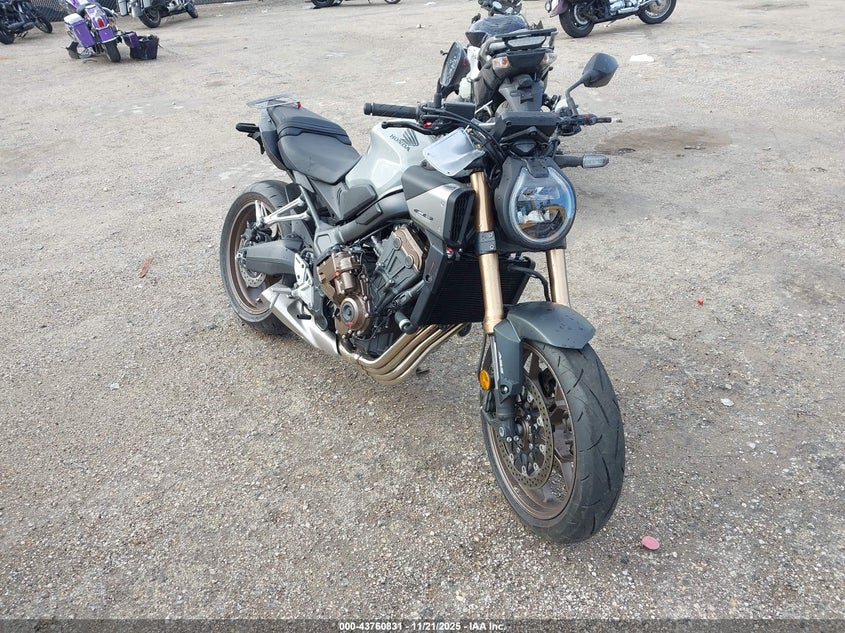 MLHRH1659R5000164 HONDA CB650 Photo 1