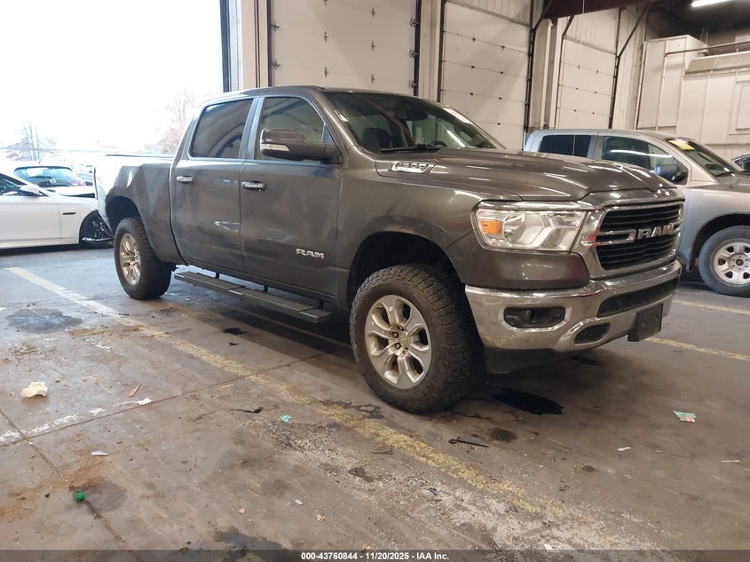 RAM 1500 BIG HORN 4X4 6 4 BOX