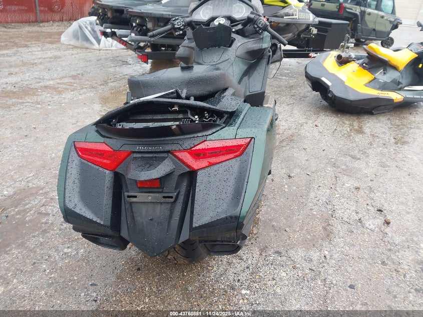 2024 Honda Gl1800 B VIN: JH2SC7910RK600238 Lot: 43760881
