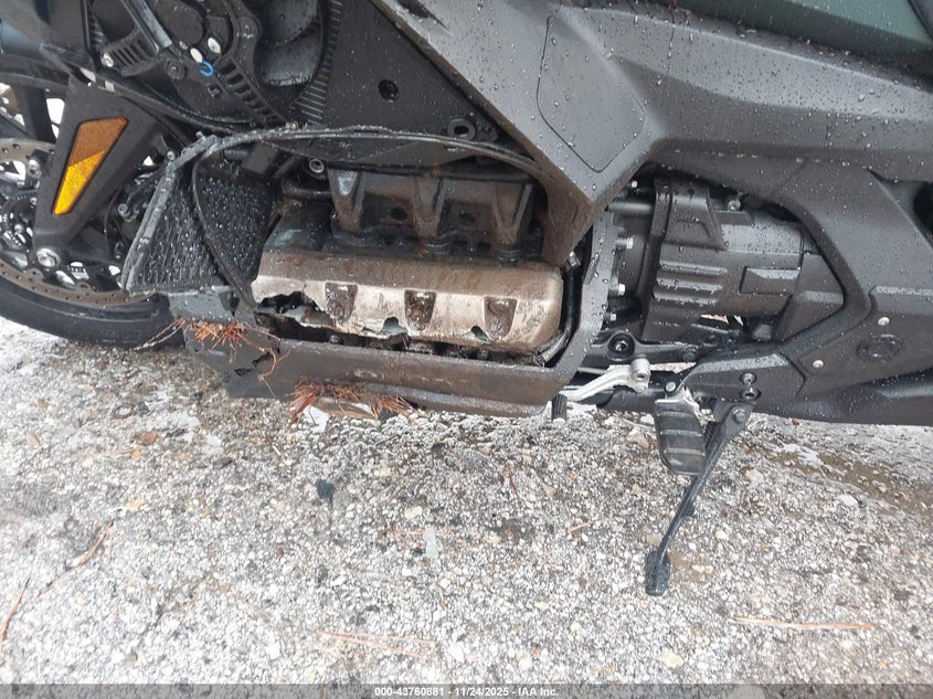 2024 Honda Gl1800 B VIN: JH2SC7910RK600238 Lot: 43760881