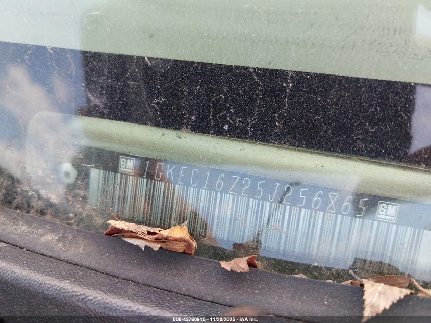 2005 GMC Yukon Xl 1500 Slt VIN: 1GKEC16Z25J256865 Lot: 43760915