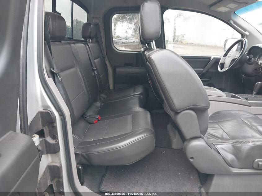 2004 Nissan Titan Le VIN: 1N6AA06A34N553300 Lot: 43760956