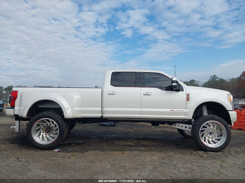 2017 Ford F-350 Platinum VIN: 1FT8W3DT4HEB82971 Lot: 43760963