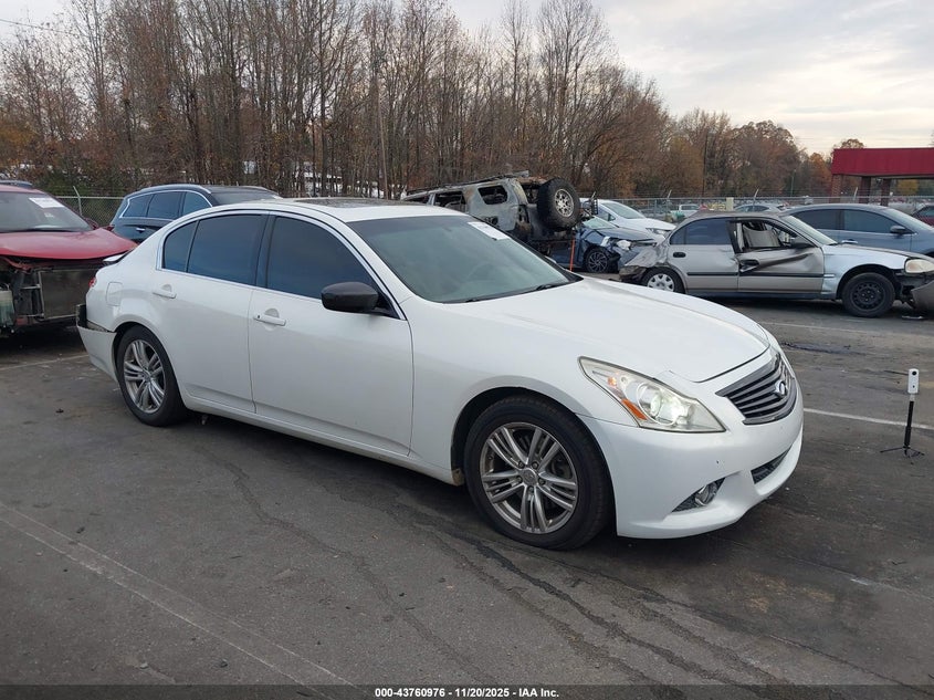 INFINITI G37 JOURNEY