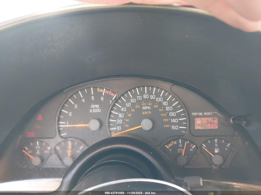 2000 Pontiac Firebird Trans Am VIN: 2G2FV22G4Y2164674 Lot: 43761000