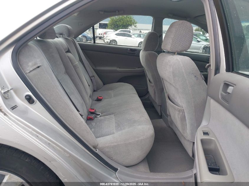 2004 Toyota Camry Le VIN: 4T1BE30K24U940274 Lot: 43761039