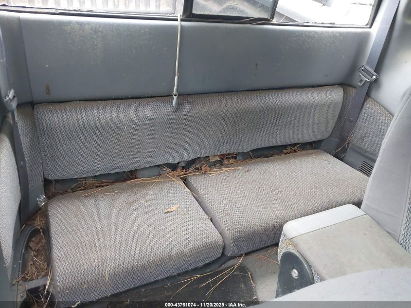 1999 Dodge Dakota Slt/Sport VIN: 1B7GG22X3XS103427 Lot: 43761074