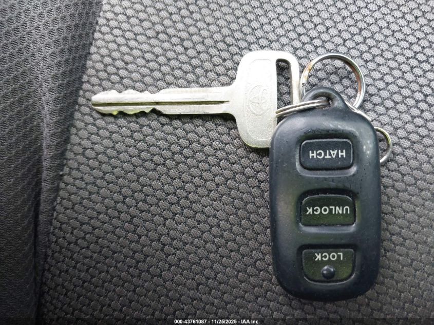 2003 Toyota Matrix Xr VIN: 2T1KR32E93C066422 Lot: 43761087