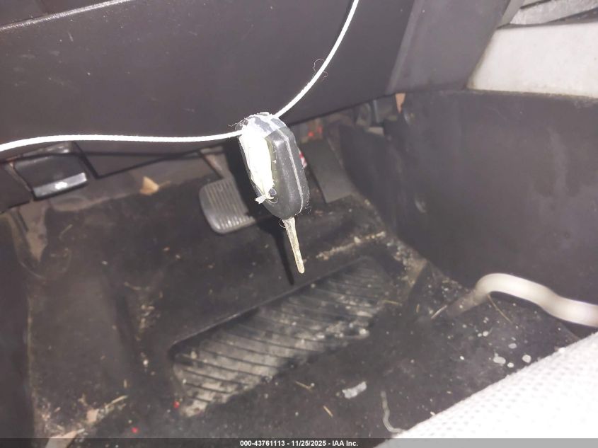 2008 Ford Escape Xlt VIN: 1FMCU03198KC73021 Lot: 43761113