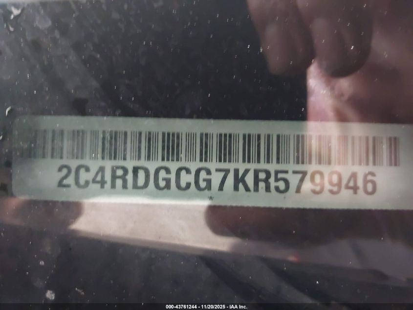 2019 Dodge Grand Caravan Sxt VIN: 2C4RDGCG7KR579946 Lot: 43761244