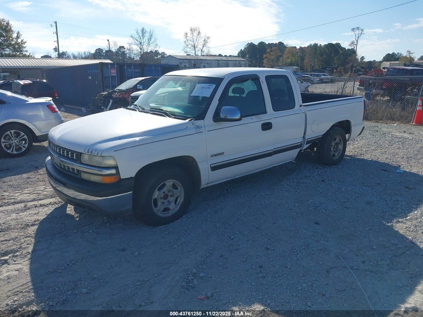1GCEC19T52Z325788 2002 CHEVROLET SILVERADO photo no. 2