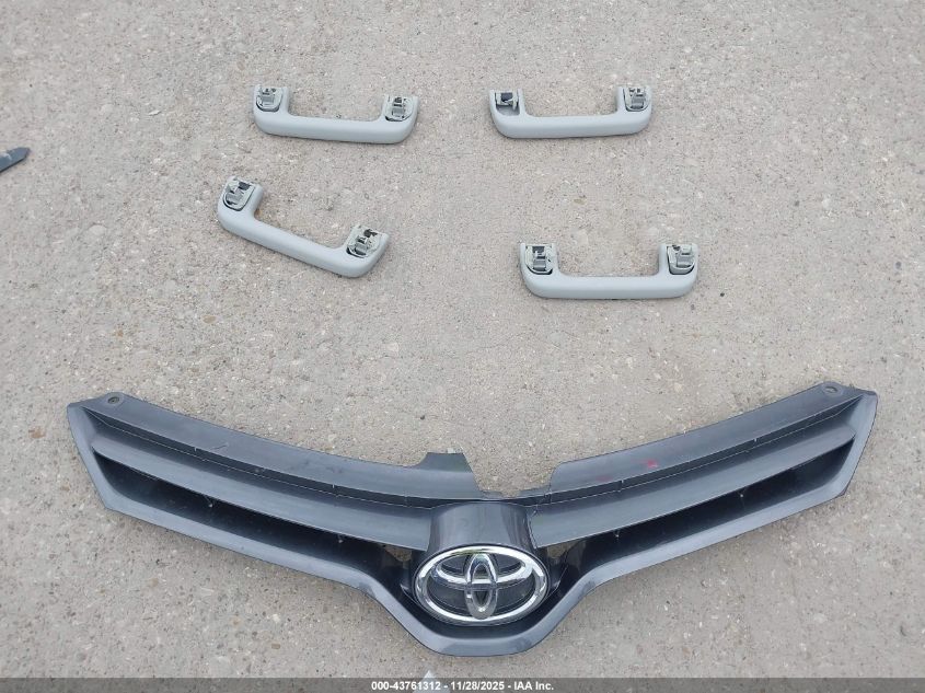 2015 Toyota Corolla Le VIN: 2T1BURHE5FC265657 Lot: 43761312