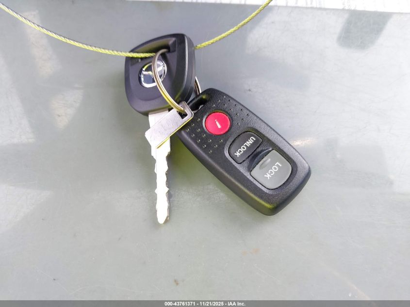 2006 Mazda Mazda3 I VIN: JM1BK12F961505564 Lot: 43761371