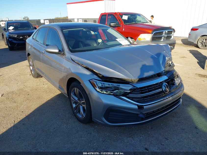 VOLKSWAGEN JETTA 1.5T SE