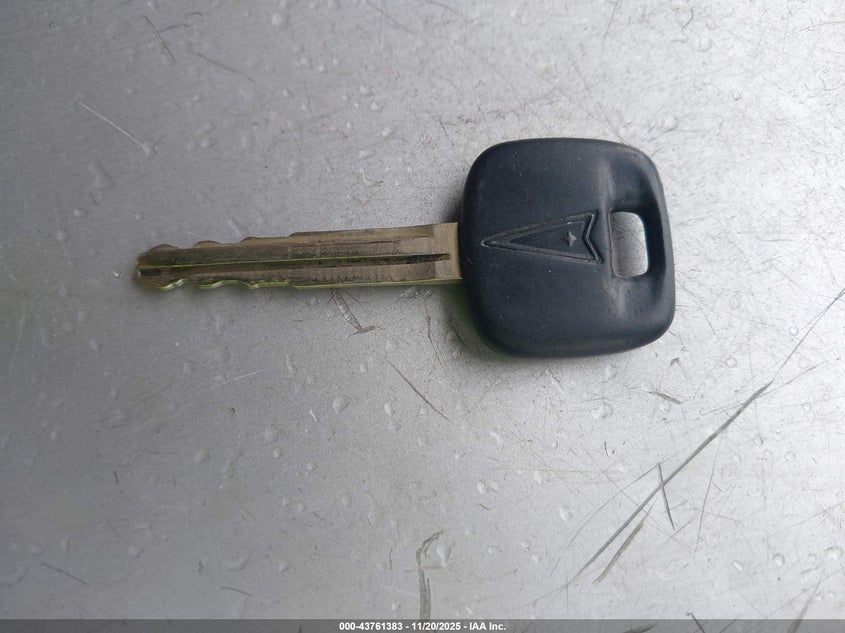 2005 Pontiac Vibe VIN: 5Y2SL63815Z463773 Lot: 43761383