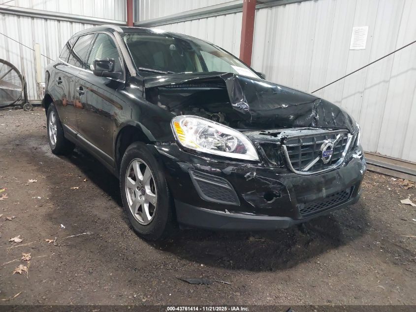 VOLVO XC60 3.2/3.2 R-DESIGN