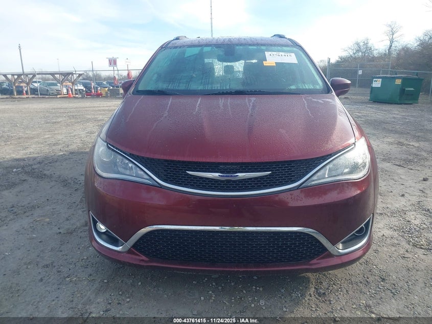 2017 Chrysler Pacifica Touring-L Plus VIN: 2C4RC1EGXHR592308 Lot: 43761415