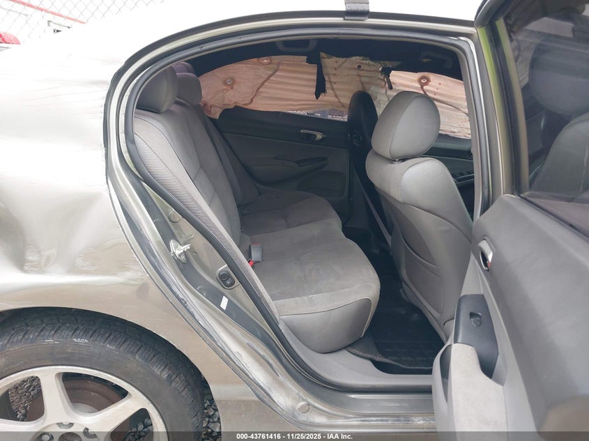 2007 Honda Civic Lx VIN: 1HGFA15597L131052 Lot: 43761416