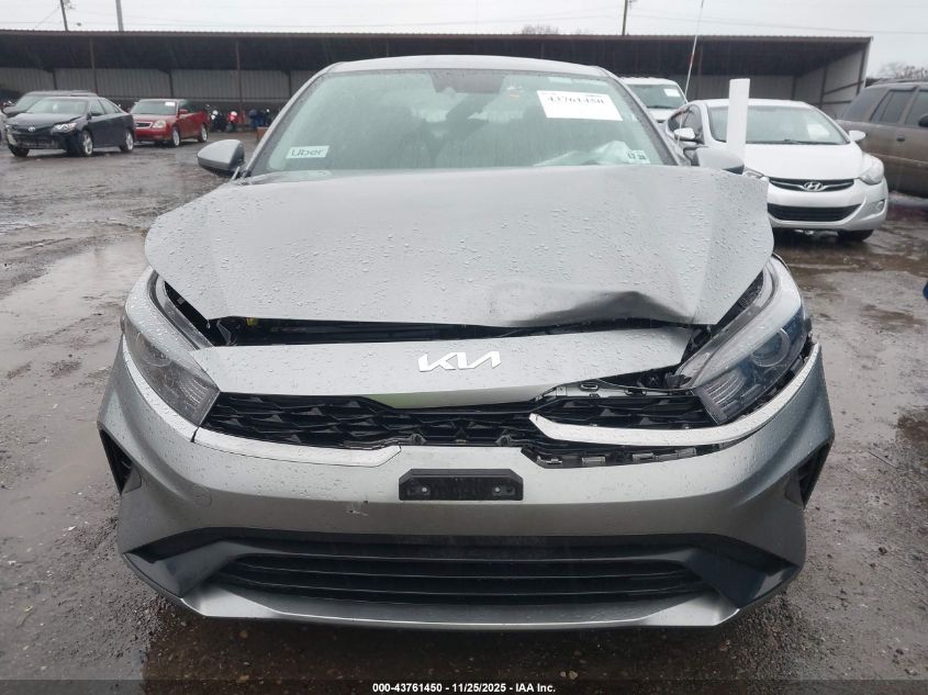 2024 Kia Forte Lxs VIN: 3KPF24AD2RE749531 Lot: 43761450