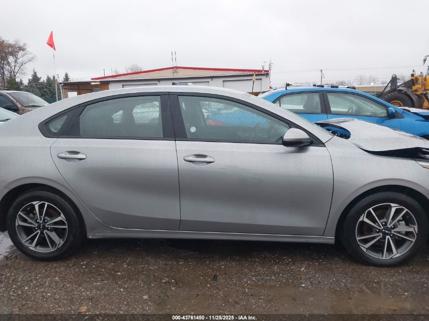 2024 Kia Forte Lxs VIN: 3KPF24AD2RE749531 Lot: 43761450