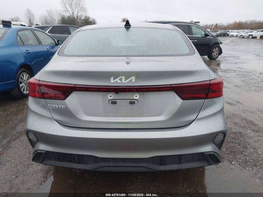2024 Kia Forte Lxs VIN: 3KPF24AD2RE749531 Lot: 43761450