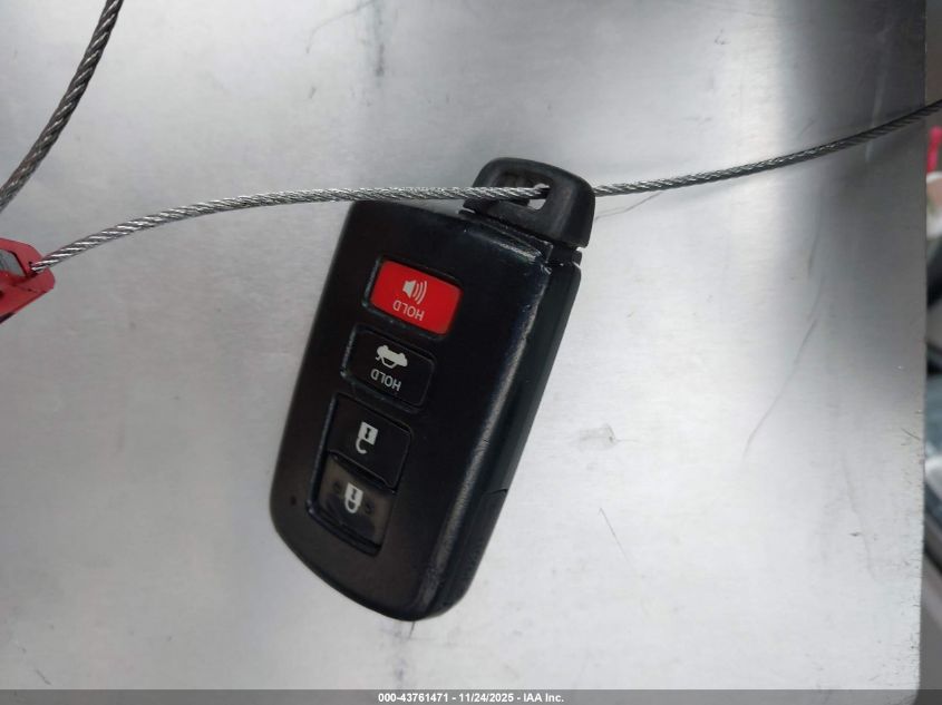 2012 Toyota Camry Hybrid Xle VIN: 4T1BD1FKXCU049999 Lot: 43761471