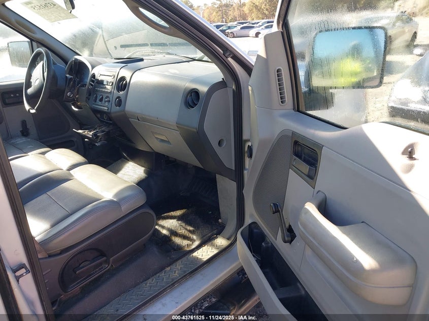 2006 Ford F-150 Stx/Xl/Xlt VIN: 1FTRF12286NB30422 Lot: 43761525