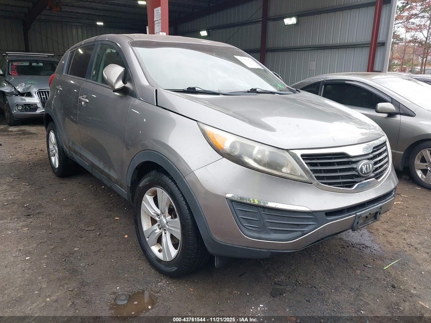 KIA SPORTAGE LX