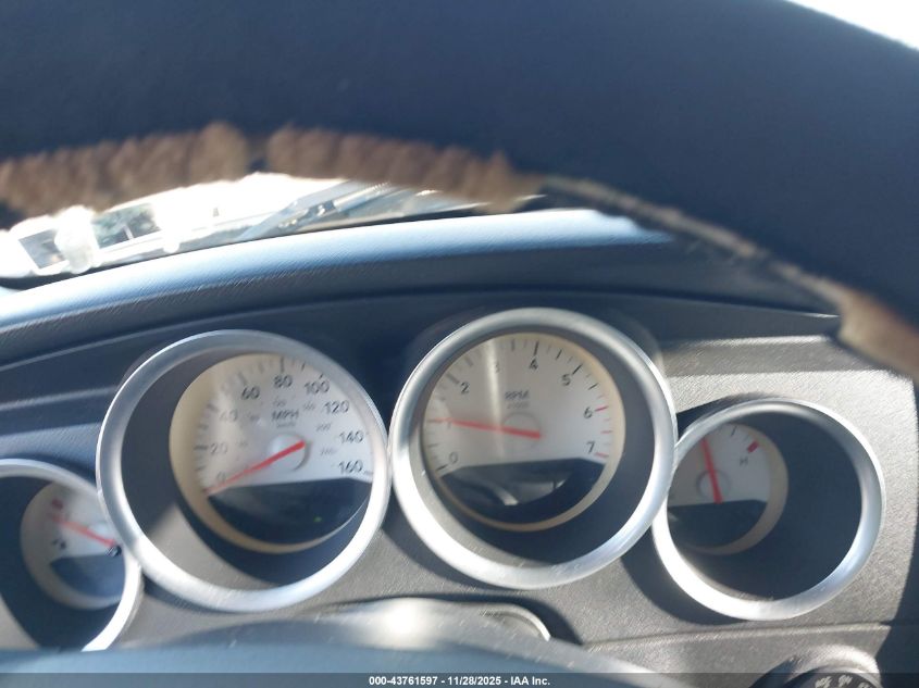 2005 Dodge Magnum Rt VIN: 2D8GV58295H545668 Lot: 43761597