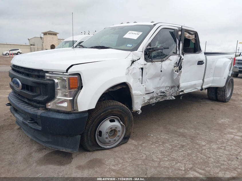 1FT8W3DT6NEE82880 2022 FORD F350 photo no. 2