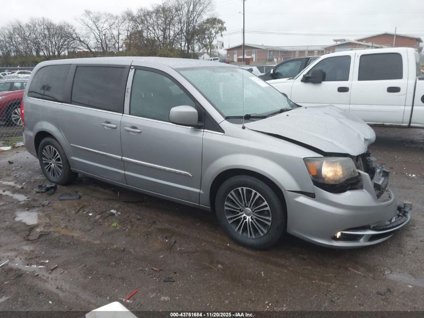 CHRYSLER TOWN & COUNTRY S