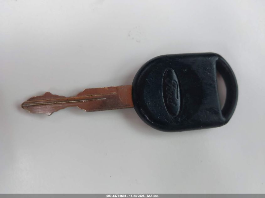 2007 Ford Escape Xlt/Xlt Sport VIN: 1FMYU93177KA23544 Lot: 43761694