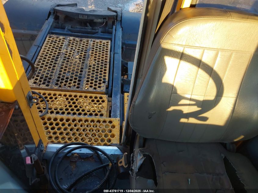 2013 Ottawa Yard Truck VIN: 336720 Lot: 43761719