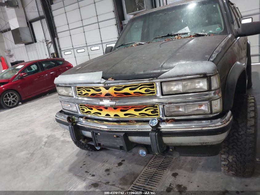 1994 Chevrolet Suburban K1500 VIN: 1GNFK16K7RJ324693 Lot: 43761742