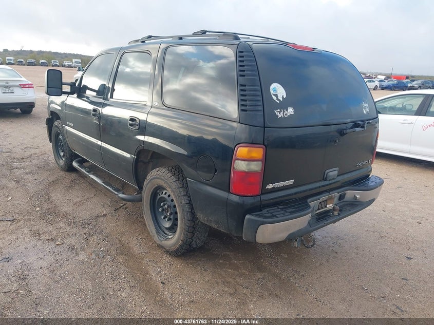 1GNEC13T51R100768 2001 CHEVROLET TAHOE photo no. 3