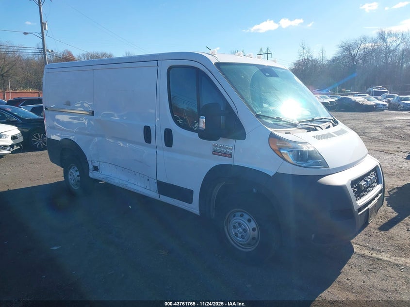 2022 Ram Promaster 2500 Low Roof 136 Wb VIN: 3C6LRVVG2NE102895 Lot: 43761765