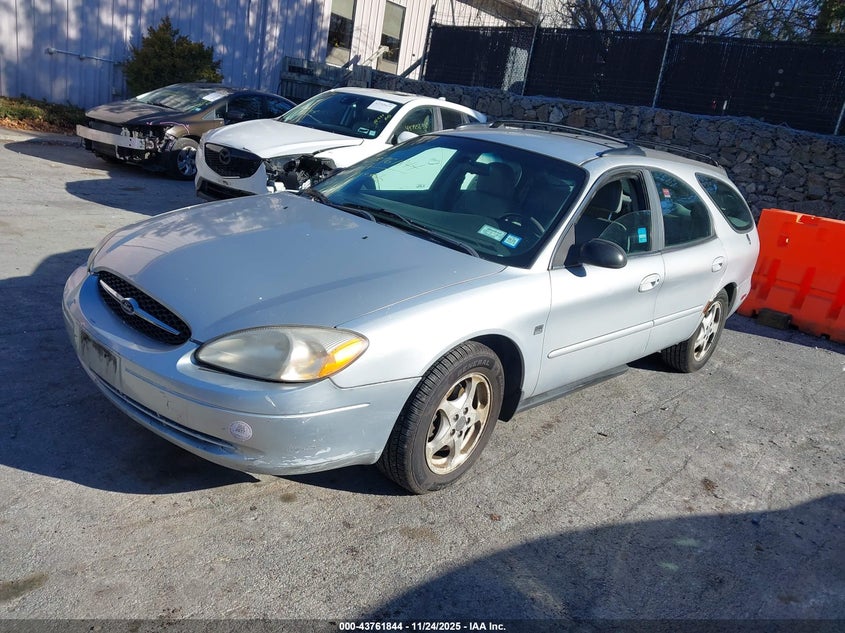 2000 Ford Taurus Se