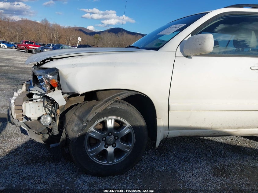 2004 Toyota Highlander V6 VIN: JTEEP21A940038610 Lot: 43761848