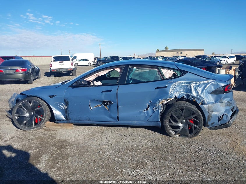 2026 Tesla Model S Plaid VIN: 5YJSA1E65TF555170 Lot: 43761900