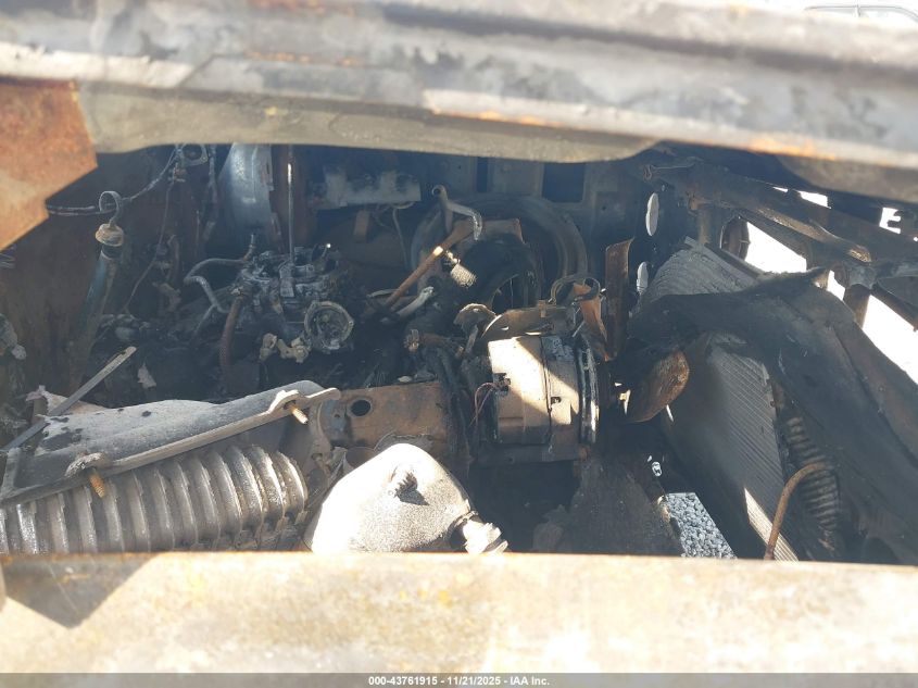 1986 Chevrolet C10 VIN: 1GCDC14HXGF441138 Lot: 43761915